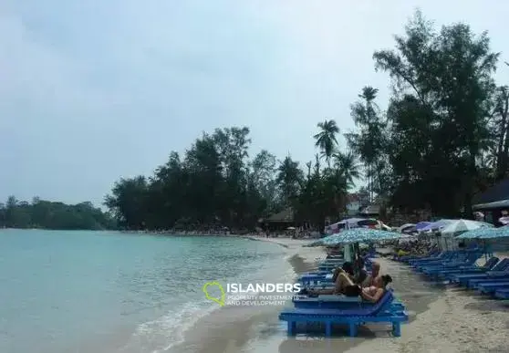 Strandgrundstück zum Verkauf in der Nähe des Choeng Mon Beach