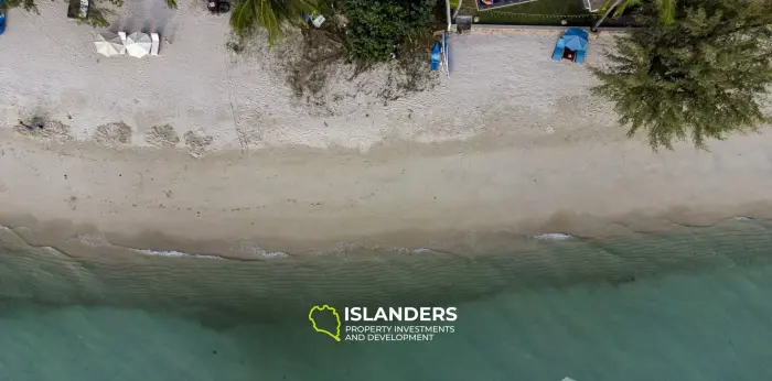 Strandgrundstück zum Verkauf bei Raja Ferry