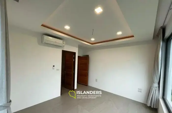 Villa with 180 Degree Views in Ban Makham for Sale