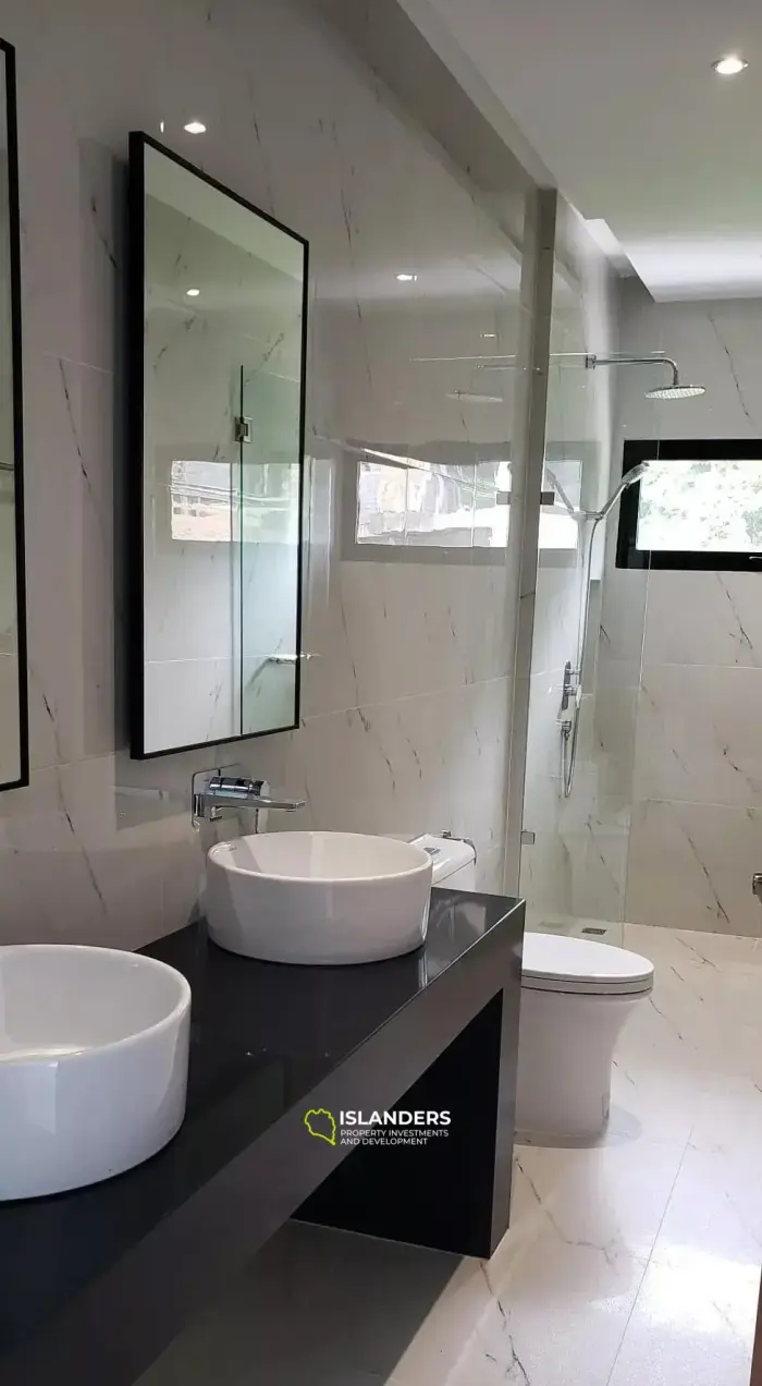 וילה 4 חדרי שינה למכירה בלוקס ניאו