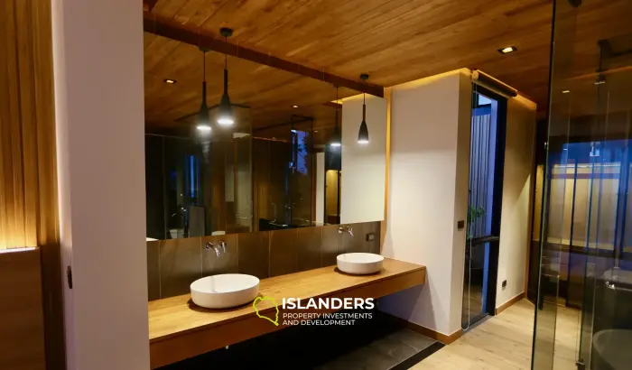 Nouvelle incroyable villa de 5 chambres avec vue sur la mer à vendre