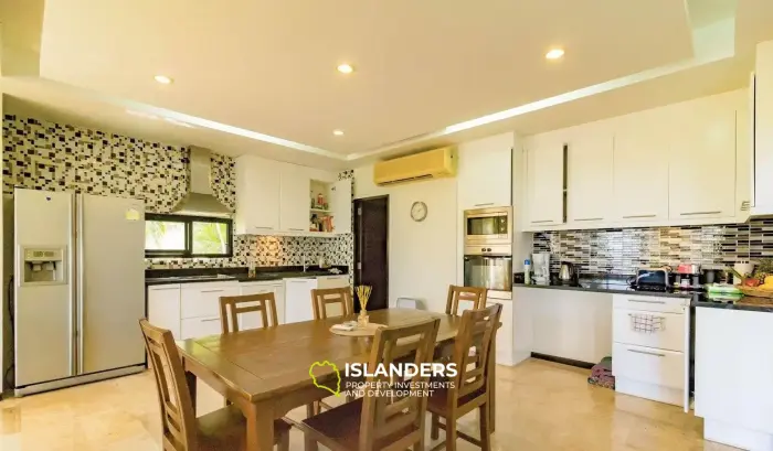Villa mit 4 Schlafzimmern zum Verkauf in Chaweng