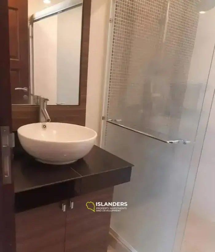 ขายคอนโด 1 ห้องนอนที่อริสราเพลส