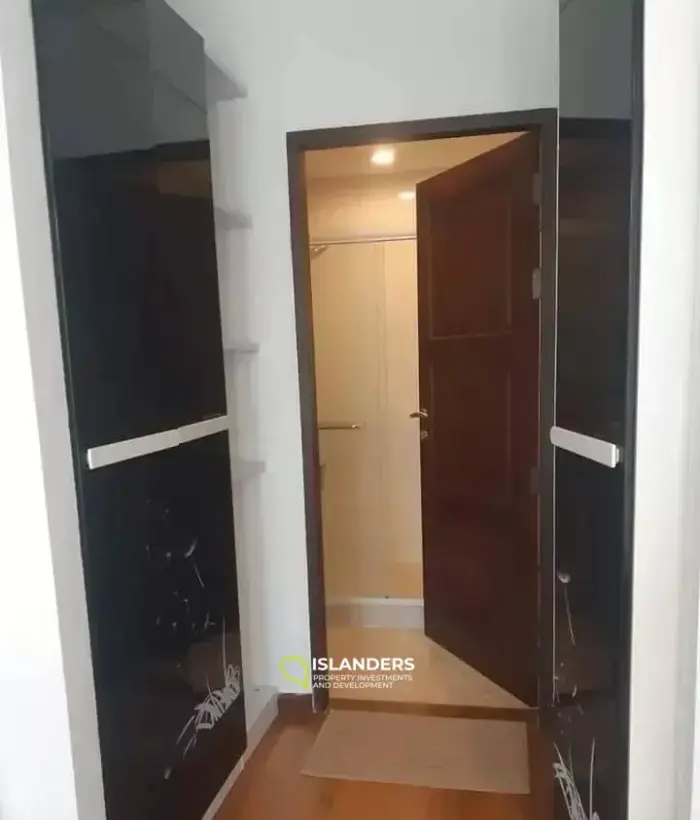 ขายคอนโด 1 ห้องนอนที่อริสราเพลส