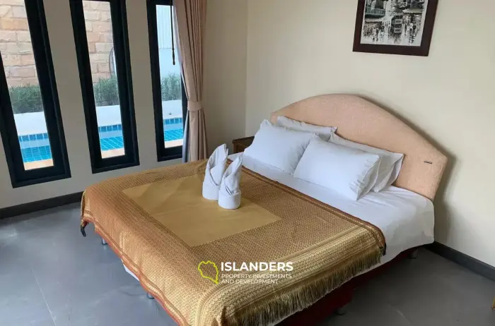 3 Bedroom Pool Villa with 360 Sea View in Maret