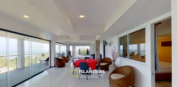 3 Bedroom Pool Villa with 360 Sea View in Maret