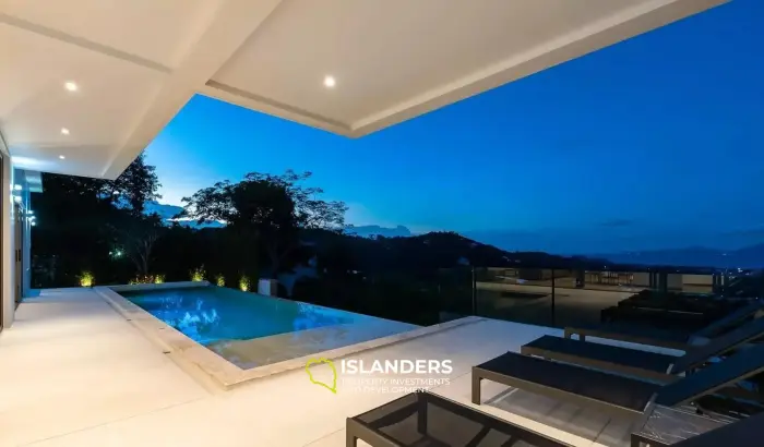 Brandneue Poolvilla mit 4 Schlafzimmern und Meerblick in Bophut