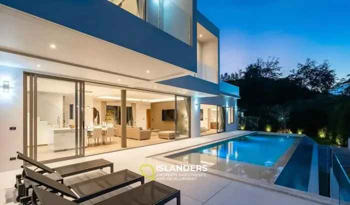 Brandneue Poolvilla mit 4 Schlafzimmern und Meerblick in Bophut