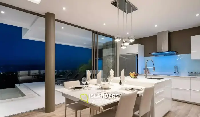 Brandneue Poolvilla mit 4 Schlafzimmern und Meerblick in Bophut