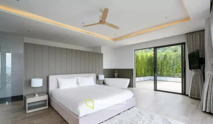 Brandneue Poolvilla mit 4 Schlafzimmern und Meerblick in Bophut