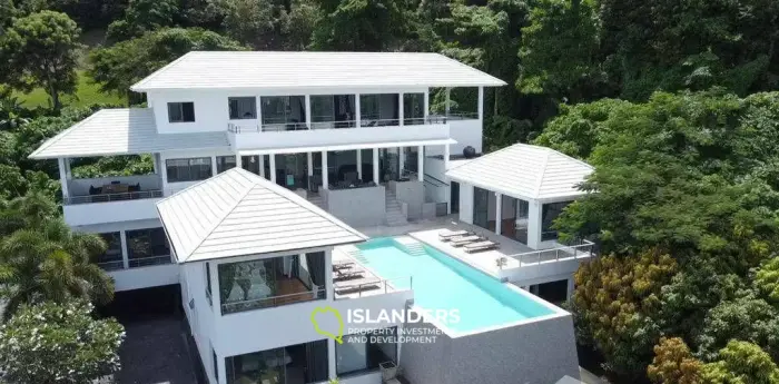 7 Bedroom Sea View Villa in Koh Samui