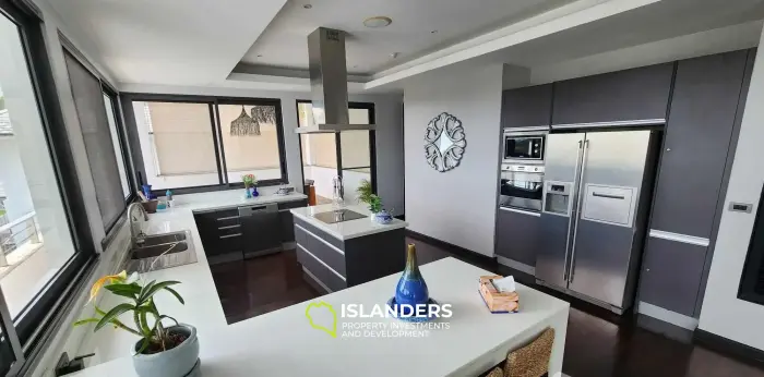 7 Bedroom Sea View Villa in Koh Samui