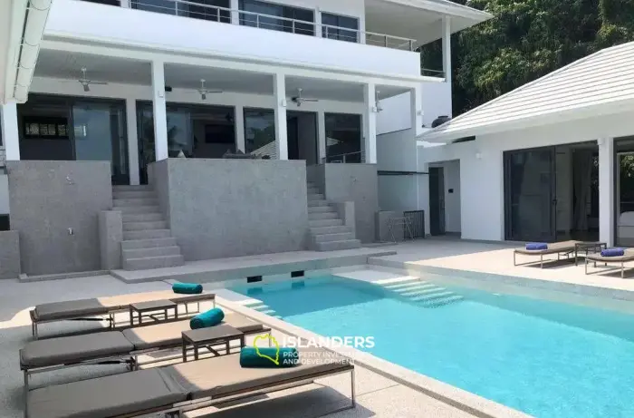 7 Bedroom Sea View Villa in Koh Samui