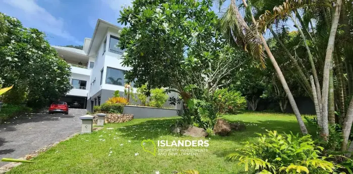7 Bedroom Sea View Villa in Koh Samui