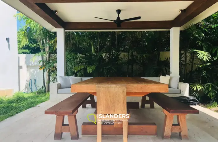 וילת בריכה מרווחת מאוד עם 6 חדרי שינה במרכז לאמאי