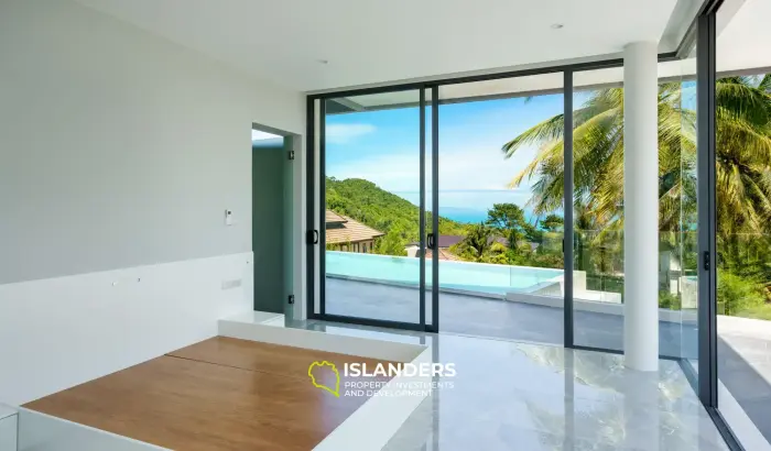 Вилла с 4 спальнями и бассейном и видом на море в Angthong Villas