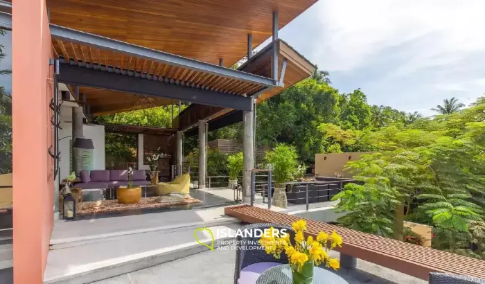 5 BR Villa for sale at Santikhiri Estate