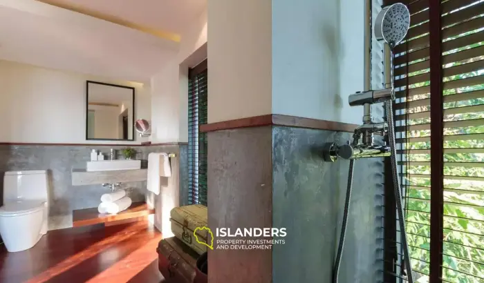5 BR Villa for sale at Santikhiri Estate