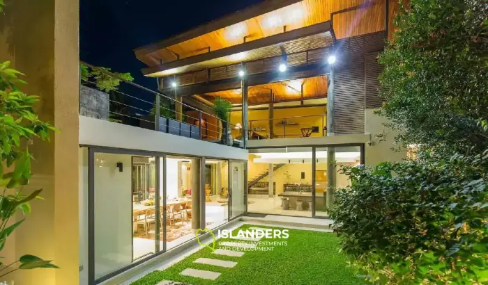 5 BR Villa for sale at Santikhiri Estate