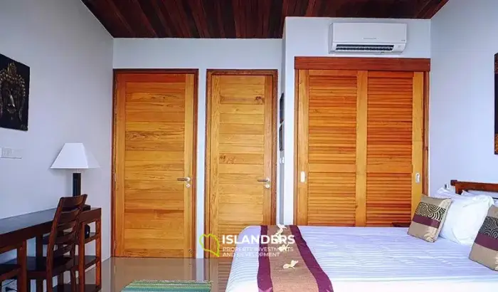 อพาร์ทเมนท์คอมเพล็กซ์พร้อมห้องนอน 9 ห้องและวิวทะเลแบบพาโนรามา
