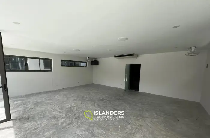 Brandneue Villa mit 4 Schlafzimmern in Koh Samui