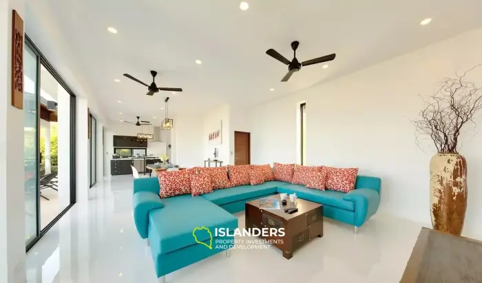 فيلا ماينام الرائعة مع 4 غرف نوم وإطلالات على البحر