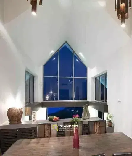 Unique Design 5-Bedroom Sea View Pool Villa in Chaweng Noi