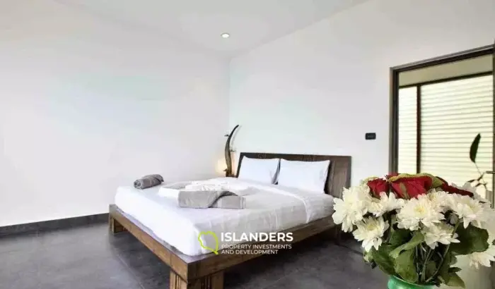 Unique Design 5-Bedroom Sea View Pool Villa in Chaweng Noi