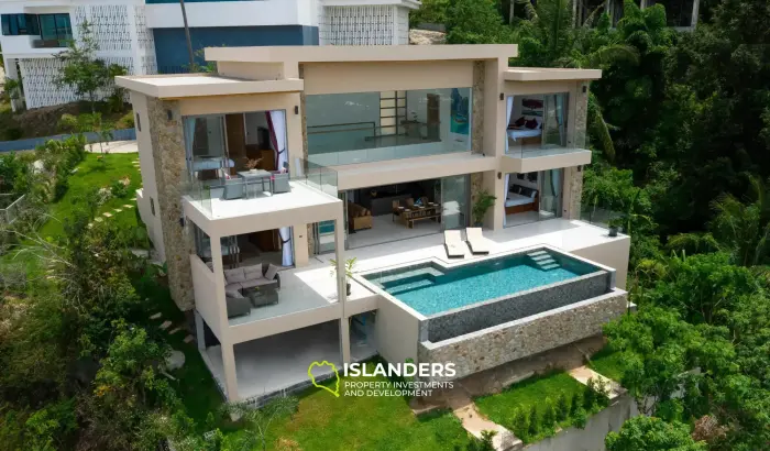 Spacious, Top-Tier 4-Bedroom Seaview Villa in Chaweng Noi