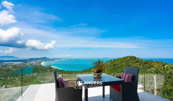 Spacious, Top-Tier 4-Bedroom Seaview Villa in Chaweng Noi