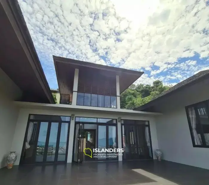 Atemberaubende Villa mit 4 Schlafzimmern und privatem Pool und Meerblick auf Koh Samui