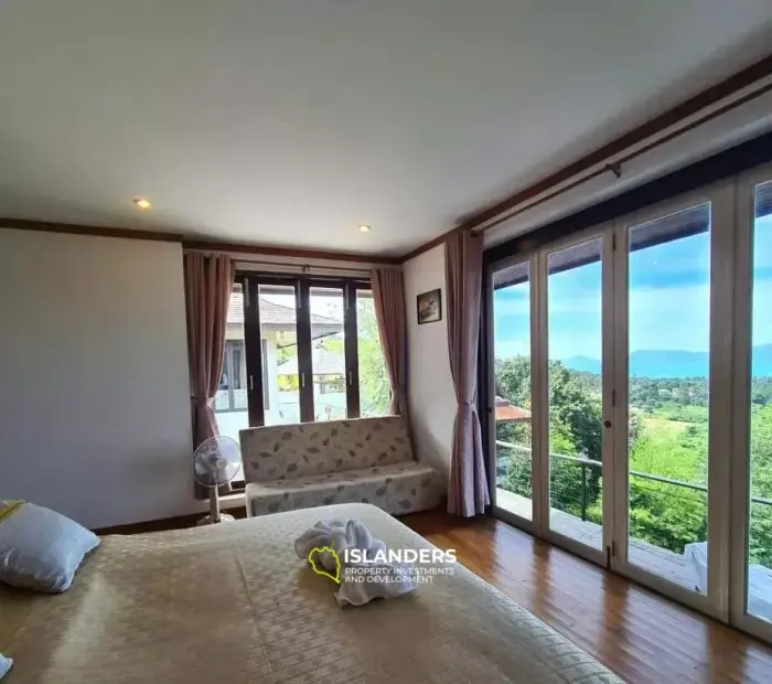 Atemberaubende Villa mit 4 Schlafzimmern und privatem Pool und Meerblick auf Koh Samui