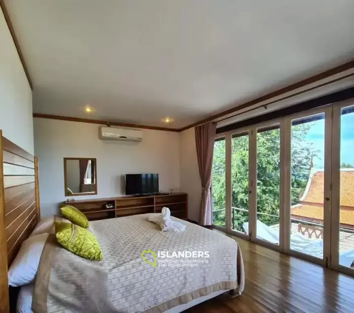Atemberaubende Villa mit 4 Schlafzimmern und privatem Pool und Meerblick auf Koh Samui