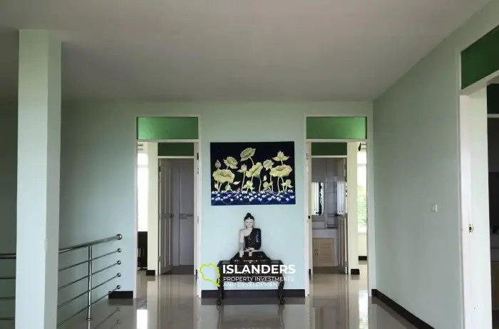 4 Bedroom Sea View Pool Villa plus Apartment in Maret