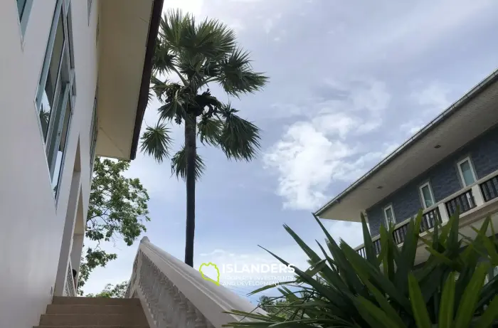 4 Bedroom Sea View Pool Villa plus Apartment in Maret