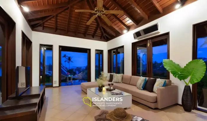 Villa mit 3 Schlafzimmern zum Verkauf in der Plumeria Villa Bang Rak