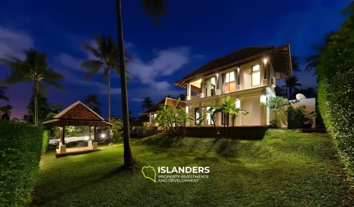Villa mit 3 Schlafzimmern zum Verkauf in der Plumeria Villa Bang Rak