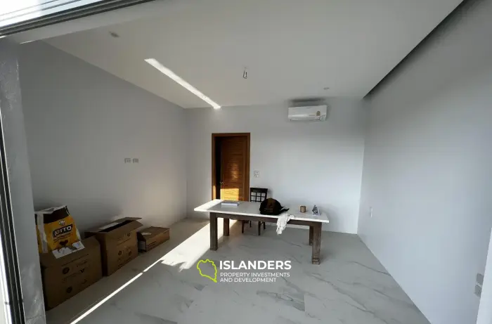 فيلا جديدة مكونة من 3 غرف نوم مطلة على البحر في ماينام سوي 1