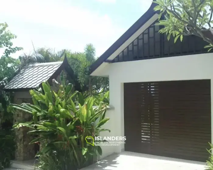 ขายวิลล่า 4 ห้องนอนที่กานดาเรสซิเดนซ์