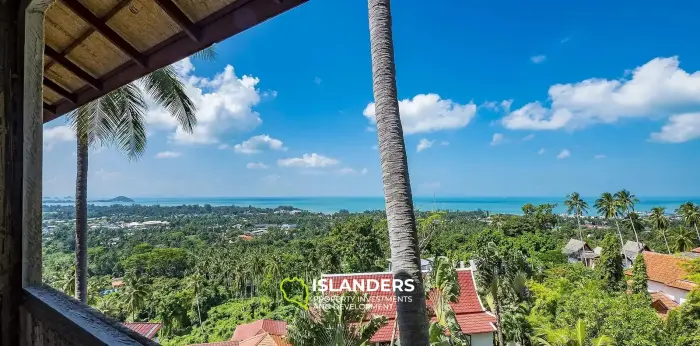 Beau terrain avec bâtiment près de la plage de Nathon à vendre