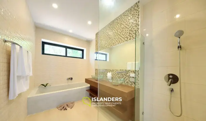 Amazing Sea View, 4-Bedroom Maenam Pool Villa