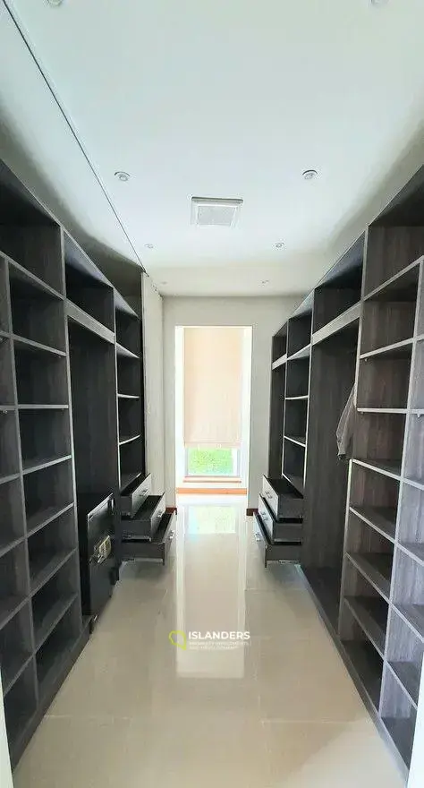 5-спальная вилла на продажу на Azur Samui