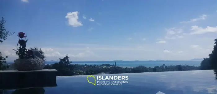 Villa mit 3 Schlafzimmern und Panoramablick auf das Meer in Koh Samui