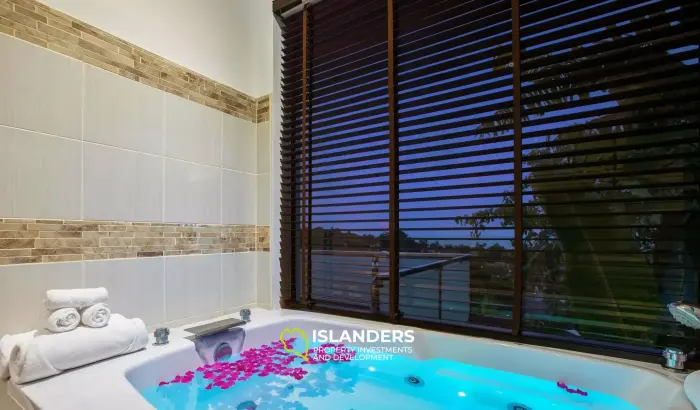 Huge, 4 Bedroom, 4 Bathroom Lamai Seaview Pool Villa