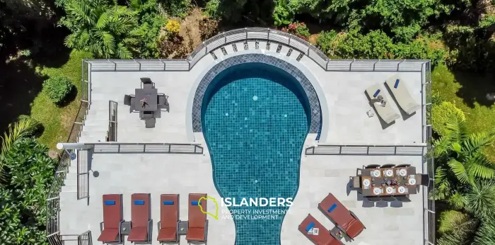 فيلا مذهلة مكونة من 5 غرف نوم على جانب التل مع إطلالة على البحر في ماينام