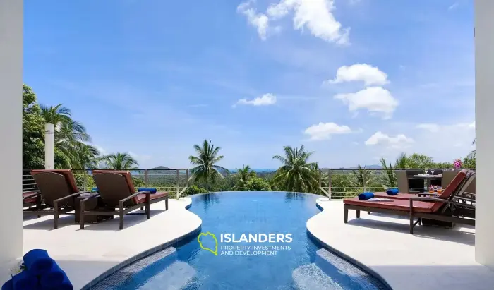 فيلا مذهلة مكونة من 5 غرف نوم على جانب التل مع إطلالة على البحر في ماينام