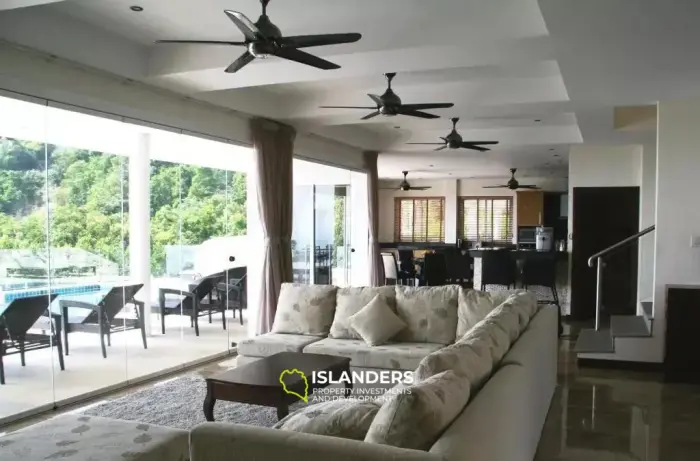 6 Bedroom Villa for sale at Narayan Estate 