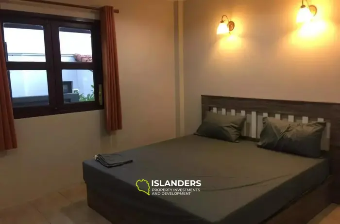 Casa de 2 habitaciones en alquiler en Bang Rak
