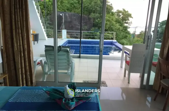 5 Bedrooms Pool Villa in Chaweng For Rent