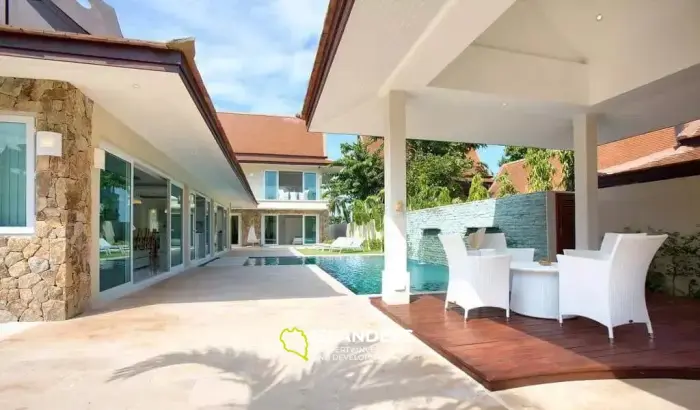 4 Bedrooms Pool Villa in Choeng Mon For Rent